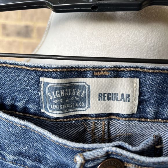 Signature Levi Strauss Men's Size W40 L32 Straight Blue Denim Jean - Picture 3 of 6
